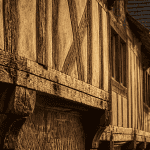 colombage maison façade bois et torchis